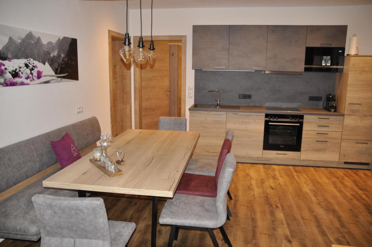 Herzis Appartements Wagrain Buitenkant foto
